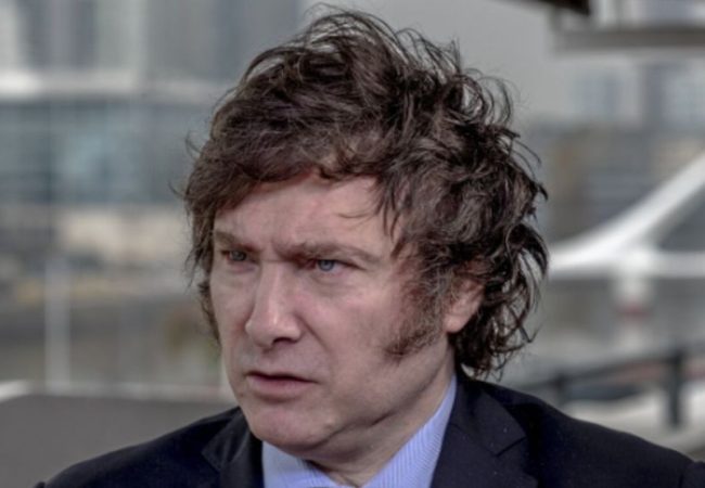 Milei no privatizará medios públicos en el corto plazo, pero buscará que se financien por sí mismos