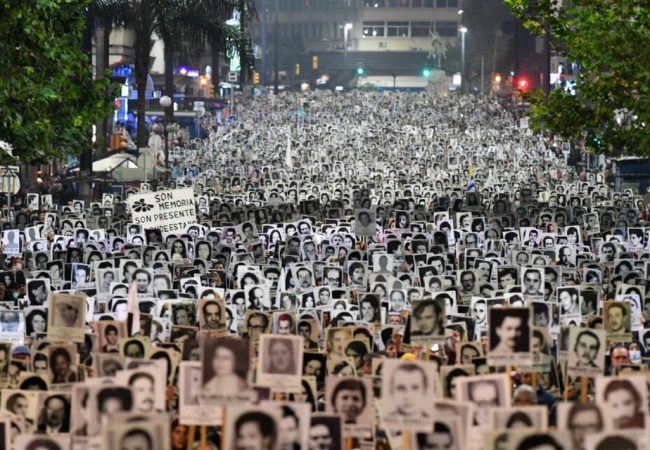 Uruguay: Tras la eliminación del término «terrorismo de Estado» de las escuelas