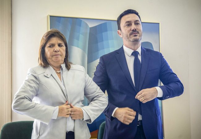 Patricia Bullrich dejó caer las recompensas para encontrar a los genocidas prófugos