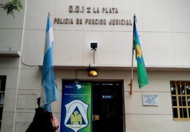 Polémica por un alumno de un colegio católico que trucó fotos de compañeras