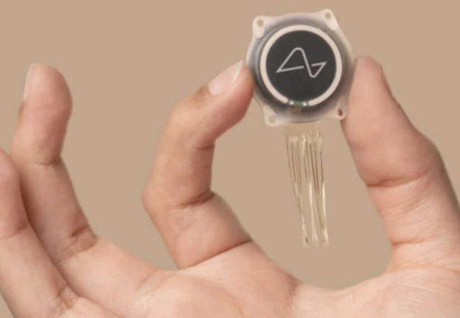 El primer implante cerebral de Neuralink en humanos sufrió un problema, pero se solucionó